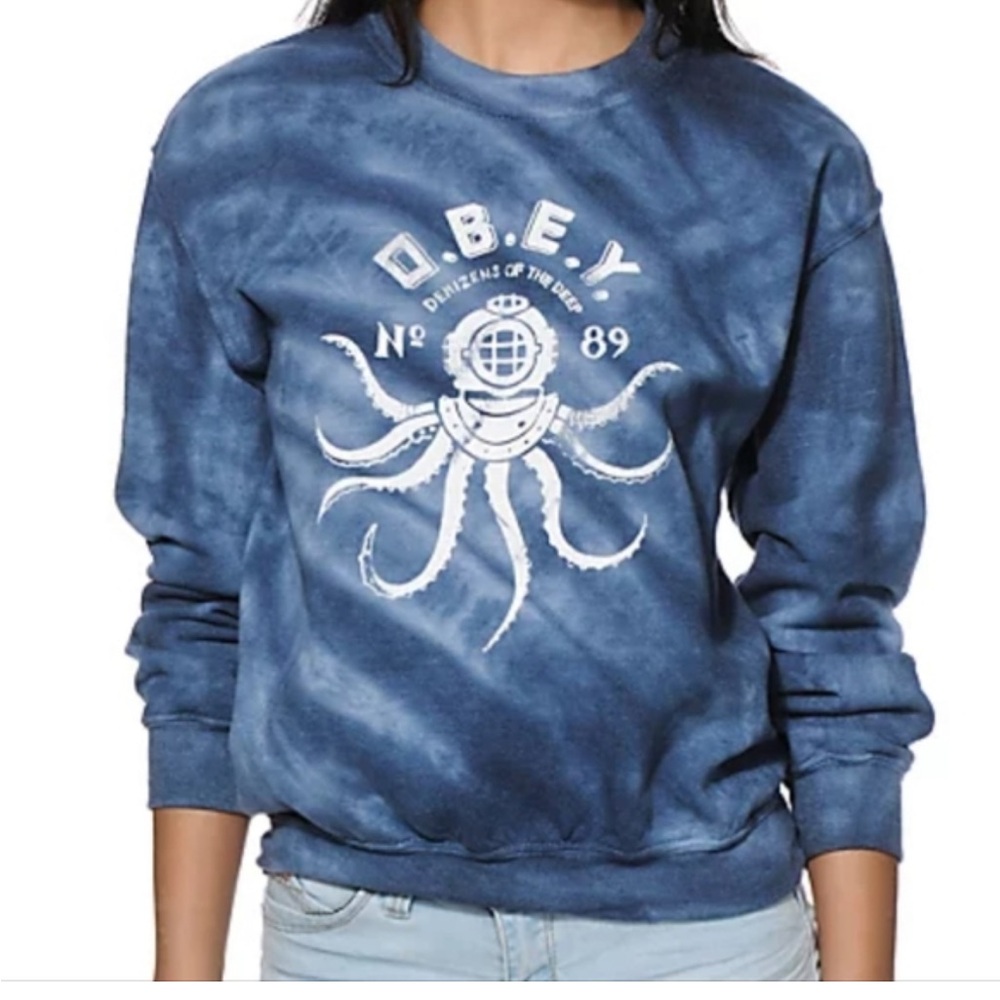Obey No 89 Denizens of the Deep Sweatshirt. Blue w/octopus Size S. Read below